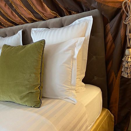 Le Manoir De Maucartier Bed & Breakfast Monnaie Ngoại thất bức ảnh