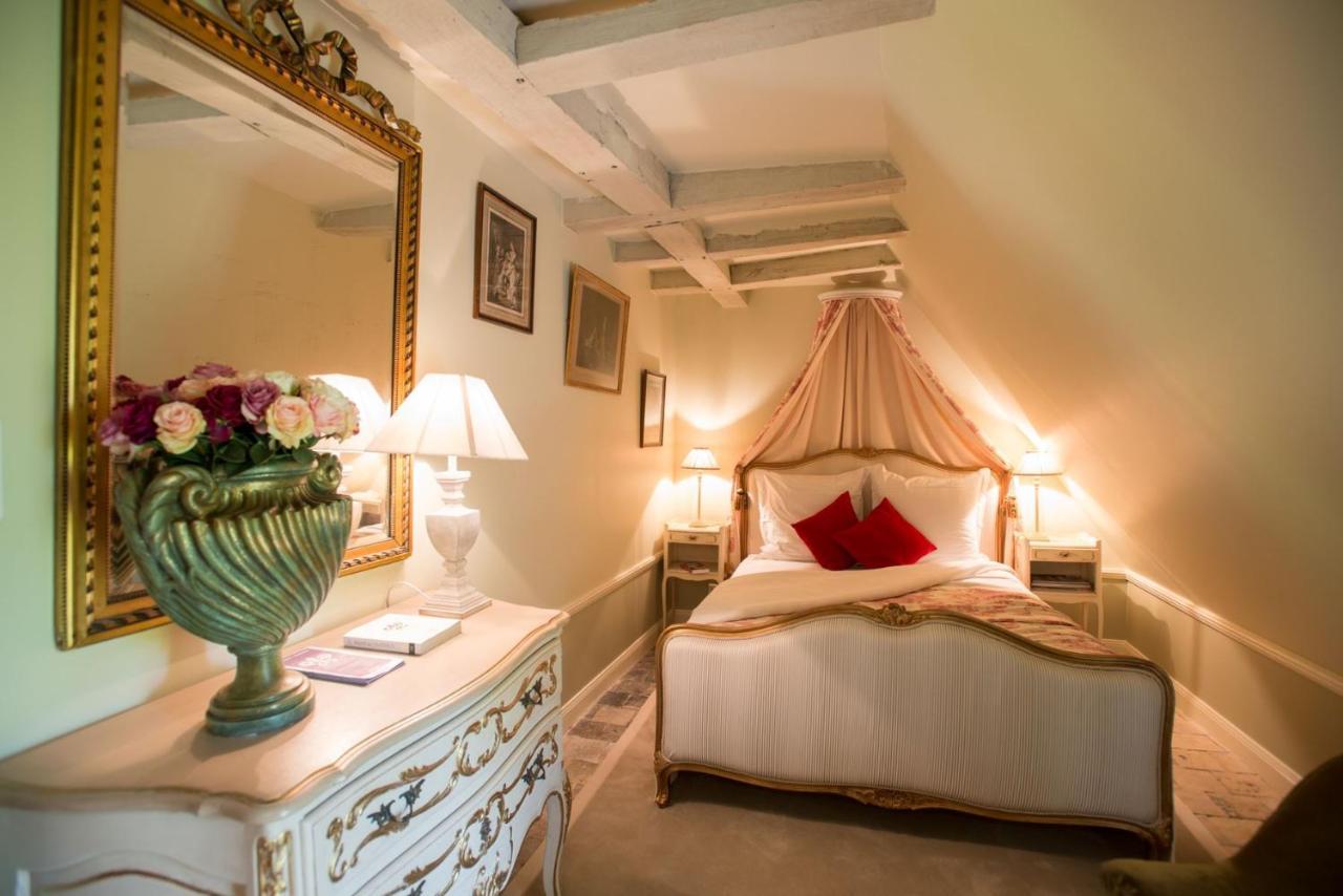 Le Manoir De Maucartier Bed & Breakfast Monnaie Ngoại thất bức ảnh