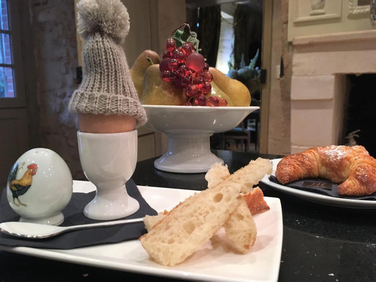 Le Manoir De Maucartier Bed & Breakfast Monnaie Ngoại thất bức ảnh