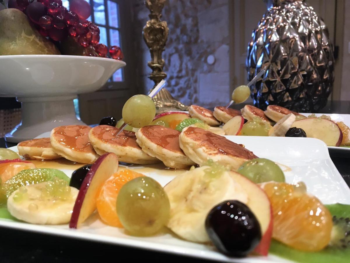 Le Manoir De Maucartier Bed & Breakfast Monnaie Ngoại thất bức ảnh