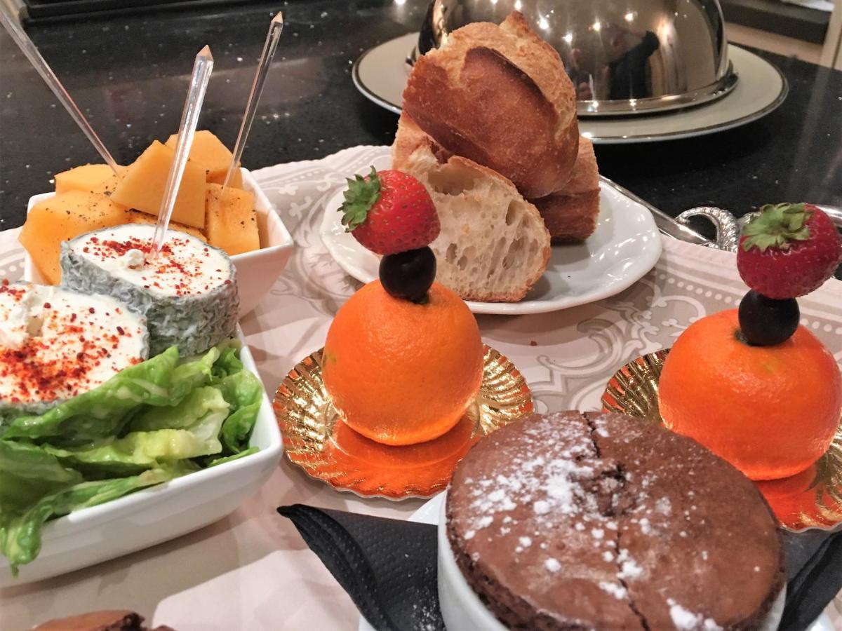 Le Manoir De Maucartier Bed & Breakfast Monnaie Ngoại thất bức ảnh