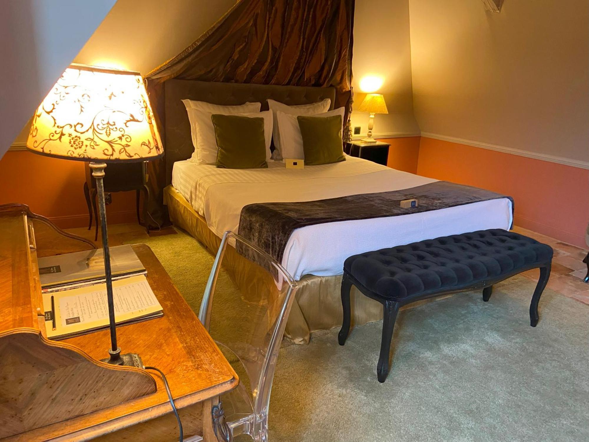 Le Manoir De Maucartier Bed & Breakfast Monnaie Ngoại thất bức ảnh