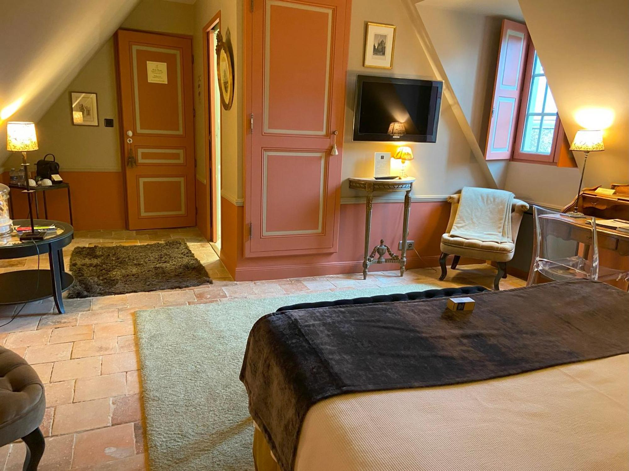 Le Manoir De Maucartier Bed & Breakfast Monnaie Ngoại thất bức ảnh